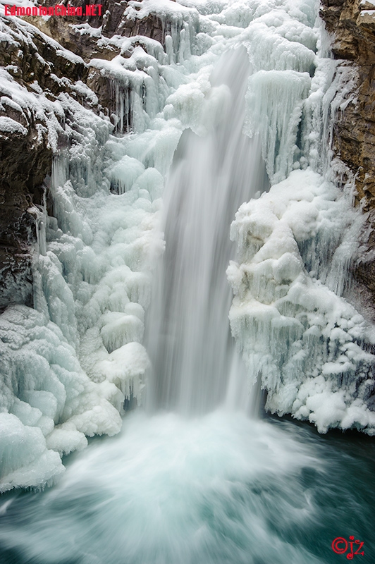 Johnston-Canyon-02.jpg