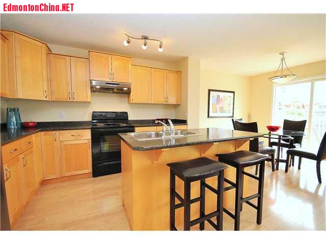 2966 Mcphadden Way_kitchen.jpg