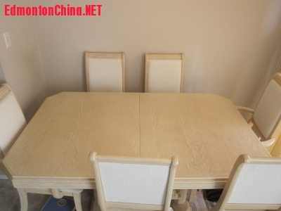 dinning table.JPG