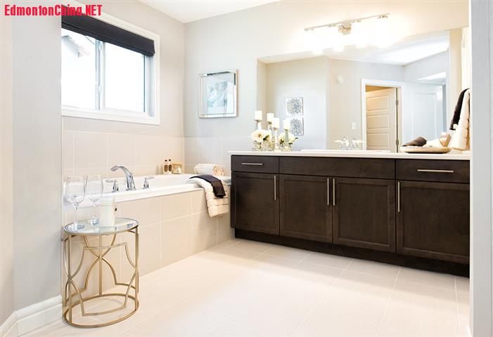 pacesetter-homes-dansereau-mackenzie-ensuite (Small).jpg