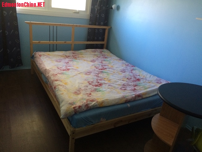 queen bed+mattress $70