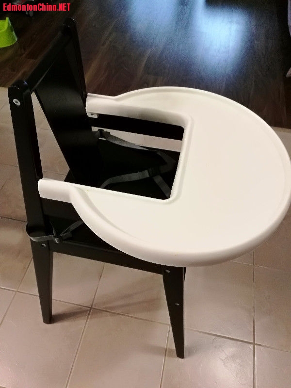 high chair.JPG